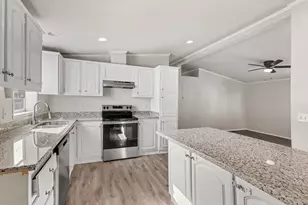 10227 Berrybriar Ln, Tomball, TX 77375 - Photo 7