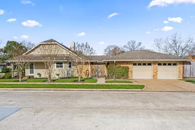 2101 Moss Creek Lane, Pearland, TX 77581 - Photo 3