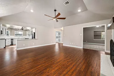 2101 Moss Creek Lane, Pearland, TX 77581 - Photo 5