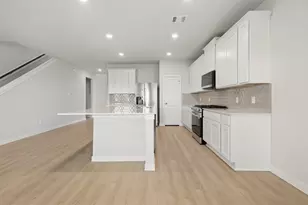 8110 Coral Dr, Texas City, TX 77591 - Photo 9