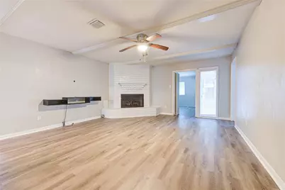 2126 Fir Springs Drive, Houston, TX 77339 - Photo 5