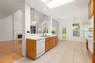 9423 Walnut Brook Ct, Houston, TX 77040 - Photo 13