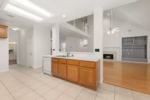 9423 Walnut Brook Ct, Houston, TX 77040 - Photo 11