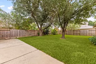 9423 Walnut Brook Ct, Houston, TX 77040 - Photo 45
