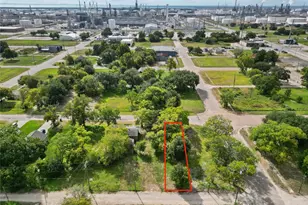 428 2nd Ave N, Texas City, TX 77590 - Photo 1
