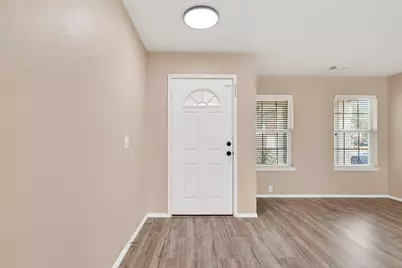 15007 Sugar Sands Drive, Sugar Land, TX 77498 - Photo 5