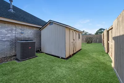 10027 Briarpark Trail Lane, Houston, TX 77064 - Photo 21