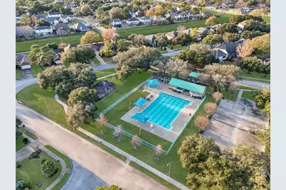 10027 Briarpark Trail Lane, Houston, TX 77064 - Photo 25