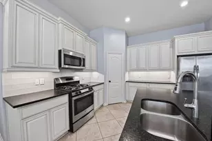 8922 Pinenut Dr, Cypress, TX 77433 - Photo 17