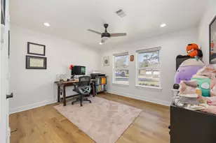 2011 De Milo Dr, Houston, TX 77018 - Photo 11