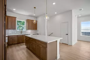 1224 E 23rd St, Houston, TX 77009 - Photo 11