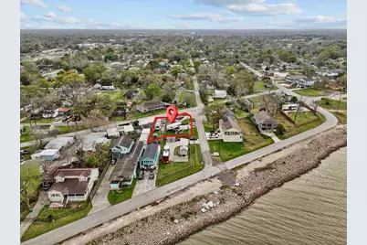 4403 W Bayshore Drive, Bacliff, TX 77518 - Photo 13