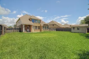 4022 Cypress Point Dr, Mont Belvieu, TX 77523 - Photo 47