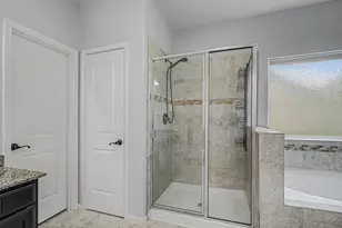 4022 Cypress Point Dr, Mont Belvieu, TX 77523 - Photo 27