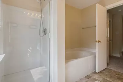 439 Laurel Timbers Drive, Houston, TX 77339 - Photo 19