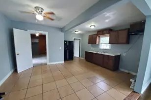 7002 Ilex St, Houston, TX 77087 - Photo 5
