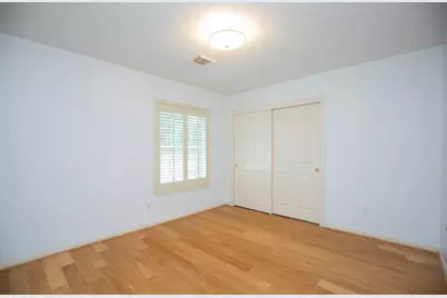 4631 Meadow Green Drive, Sugar Land, TX 77479 - Photo 31