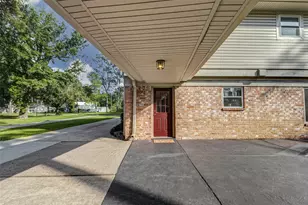 6710 Falling Waters Dr, Spring, TX 77379 - Photo 33