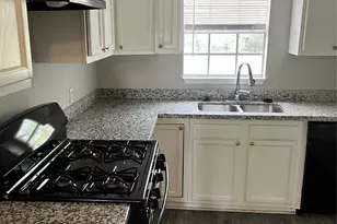 10533 Barnham St, Houston, TX 77016 - Photo 5