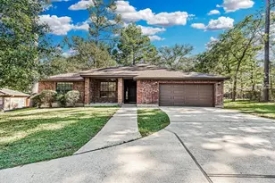 410 Cherry Hills Dr, Huntsville, TX 77340 - Photo 1