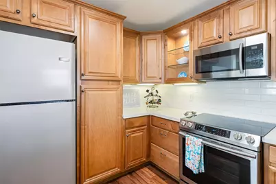 981 S Stingaree Drive, Crystal Beach, TX 77650 - Photo 13