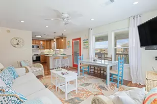 981 S Stingaree Dr, Crystal Beach, TX 77650 - Photo 3