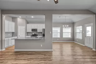 11107 Lulu Ln, Willis, TX 77318 - Photo 9