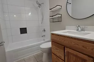 419 Gleneagles Dr, Friendswood, TX 77546 - Photo 13