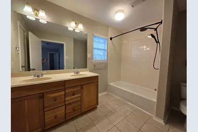 419 Gleneagles Drive, Friendswood, TX 77546 - Photo 7