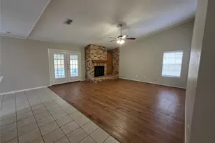 419 Gleneagles Dr, Friendswood, TX 77546 - Photo 3