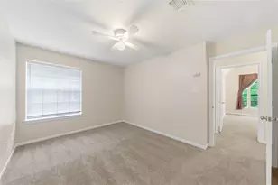 13615 Robin Hill Ct, Houston, TX 77059 - Photo 45