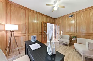 13615 Robin Hill Ct, Houston, TX 77059 - Photo 19
