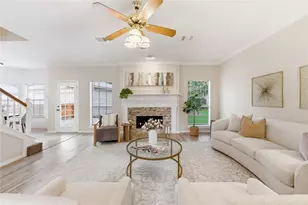 13615 Robin Hill Ct, Houston, TX 77059 - Photo 23