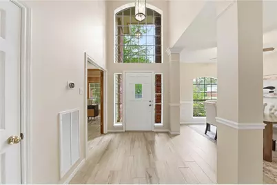 13615 Robin Hill Court, Houston, TX 77059 - Photo 13