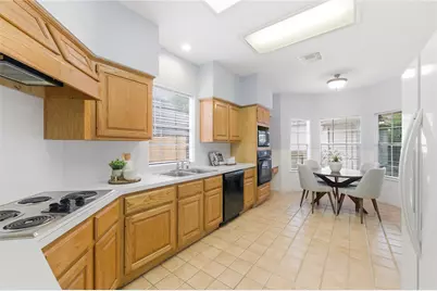 13615 Robin Hill Court, Houston, TX 77059 - Photo 27