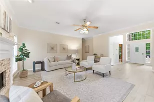 13615 Robin Hill Ct, Houston, TX 77059 - Photo 21