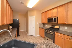 2911 Meadowglen Cove, Houston, TX 77082 - Photo 9