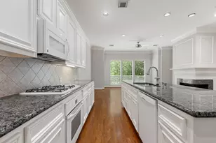 416 McGowen St, Houston, TX 77006 - Photo 13