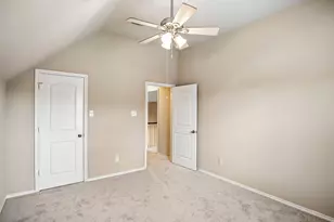 3104 Rock Brook Falls Ln, League City, TX 77573 - Photo 33