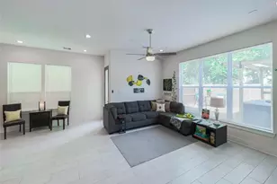 2404 St Charles St, Houston, TX 77004 - Photo 11