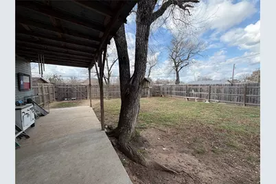 1094 N Von Minden Street, La Grange, TX 78945 - Photo 7