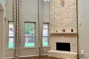 5715 Fairwind Ln, Missouri City, TX 77459 - Photo 7