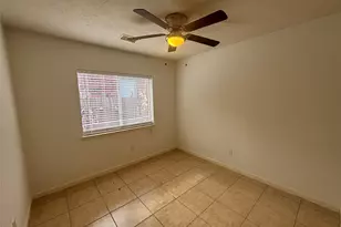 15803 Mission Estates Ct, Houston, TX 77083 - Photo 25