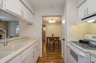 2800 Jeanetta St, Houston, TX 77063 - Photo 11