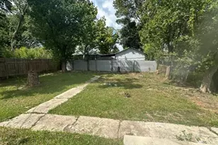 8433 Lenore St, Houston, TX 77017 - Photo 33