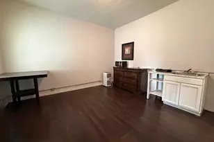 1211 W Park Ave, Orange, TX 77630 - Photo 5