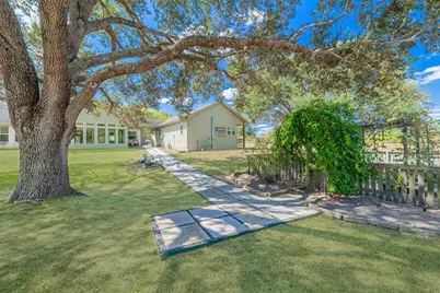 1520 Lakefield Drive, Sealy, TX 77474 - Photo 31