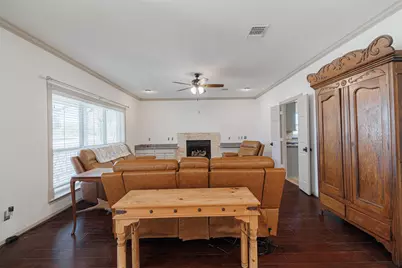 1520 Lakefield Drive, Sealy, TX 77474 - Photo 11