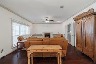 1520 Lakefield Dr, Sealy, TX 77474 - Photo 11