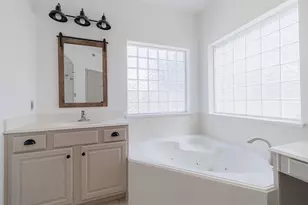 1520 Lakefield Dr, Sealy, TX 77474 - Photo 23